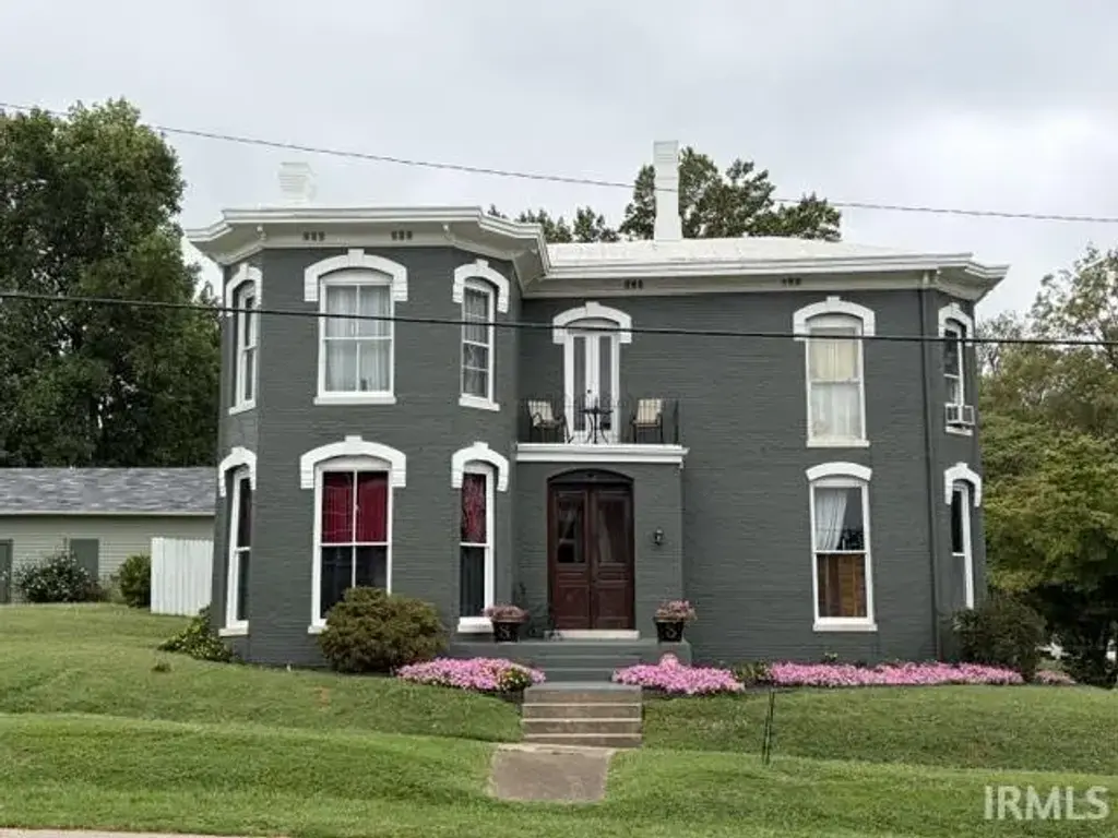 202 S 3rd Street, Rockport