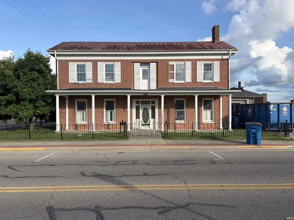 225 N 2nd Street, Vincennes
