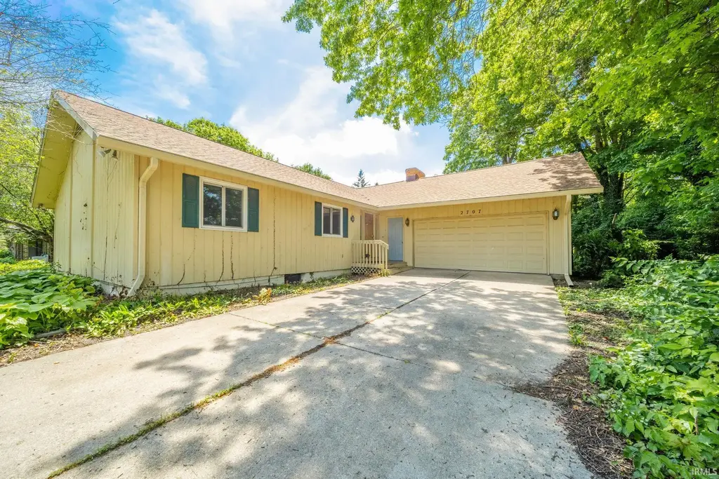2707 W Woodbridge Drive, Muncie