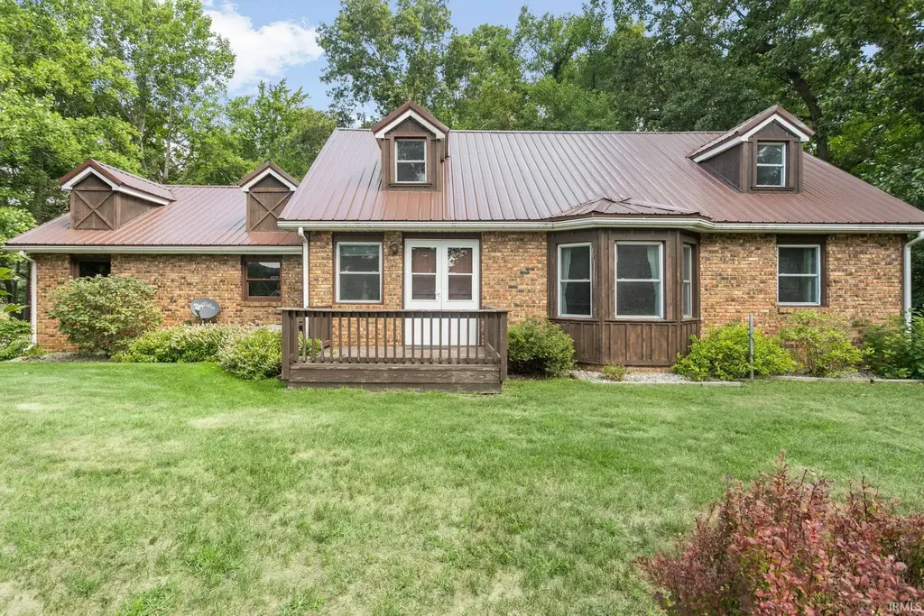 10281 County Road 4, Middlebury