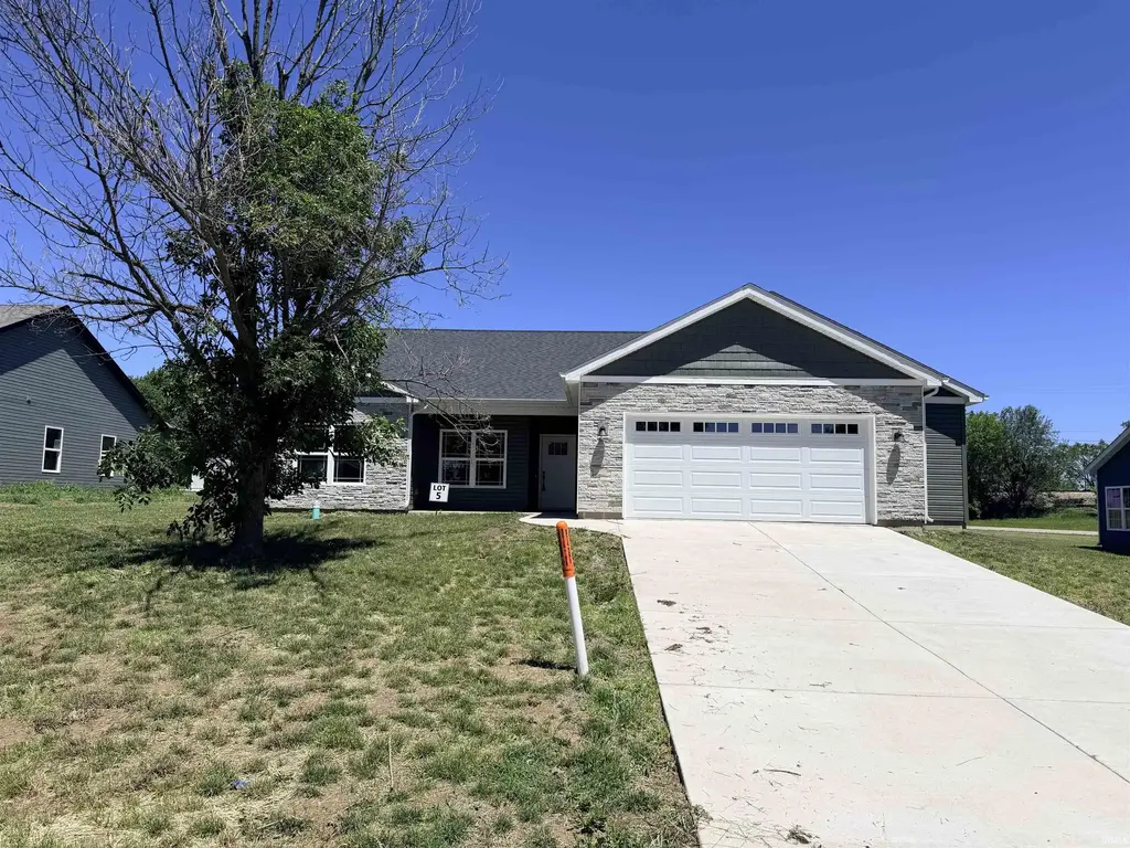 627 W 2nd Street, Fowler