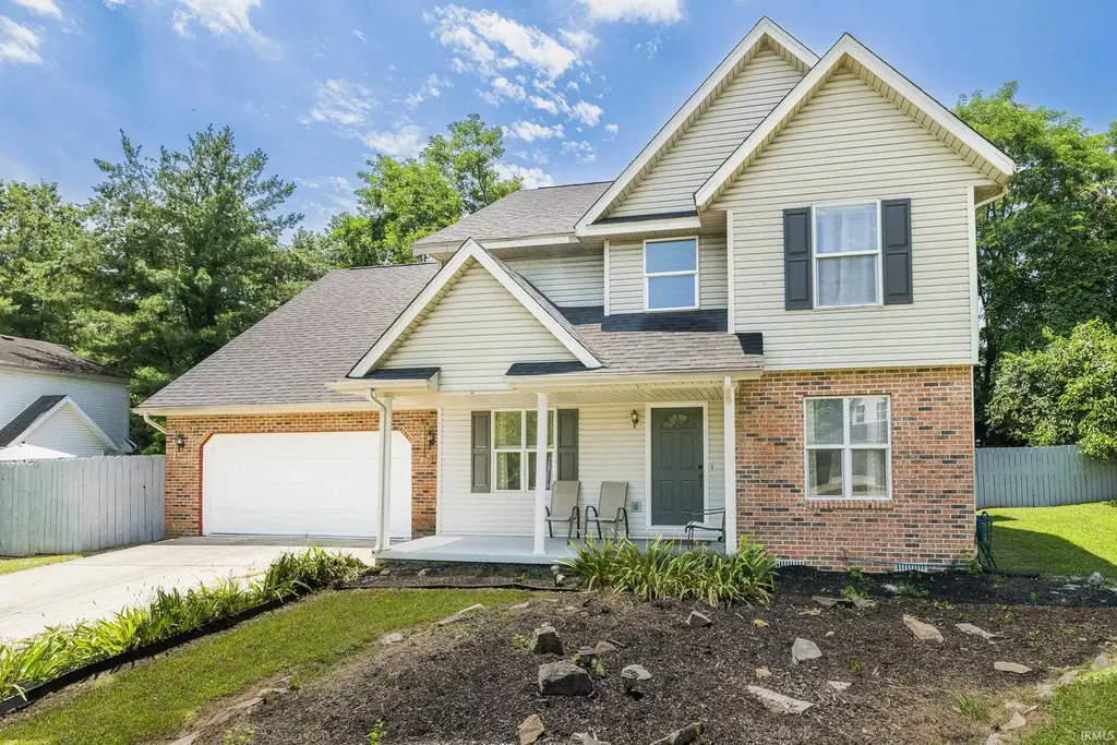 1005 E Erin Court, Bloomington
