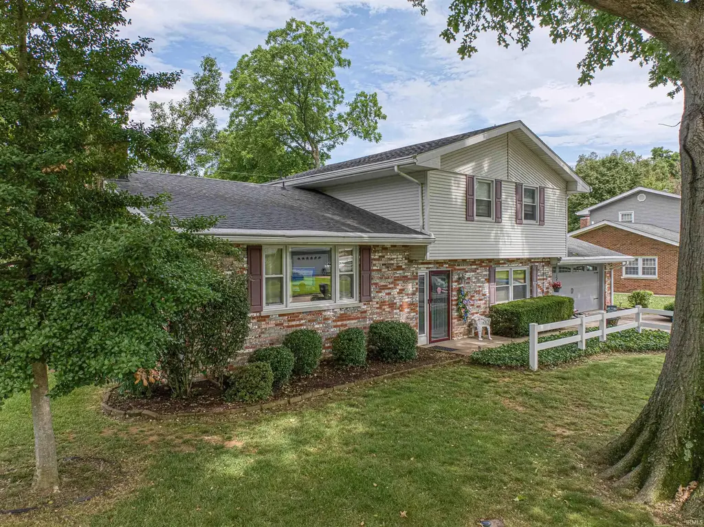 1415 Martin Lane, Evansville