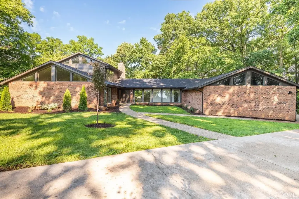 3331 N Ramble Road Court, Bloomington