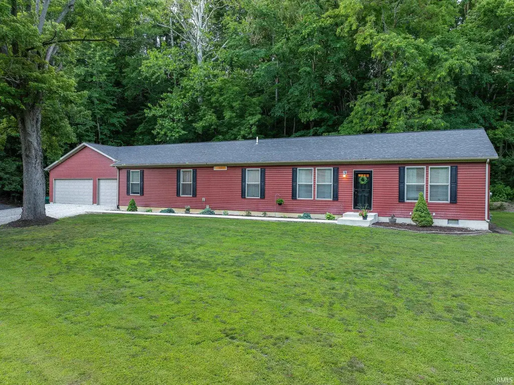 2689 S Old St Rd 15, Wabash