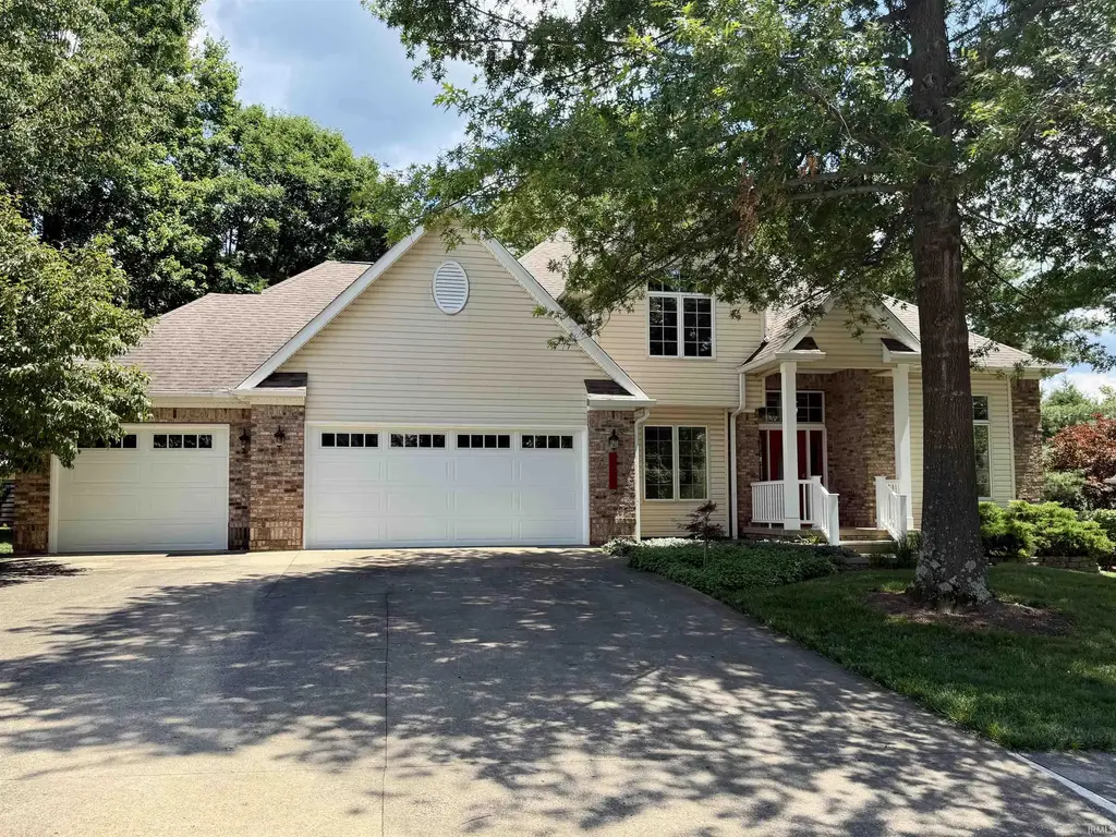 2500 E Cedarwood Drive, Bloomington