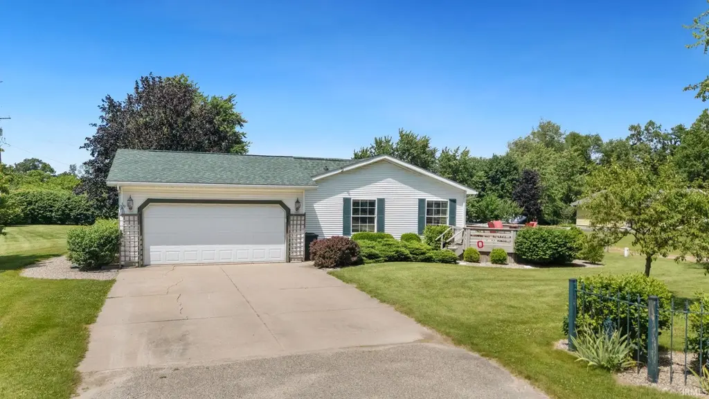 54646 State Road 13, Middlebury