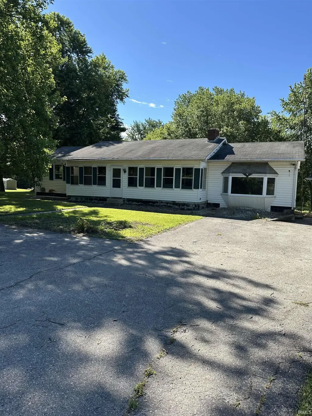 6259 N Bowman Road, Roann