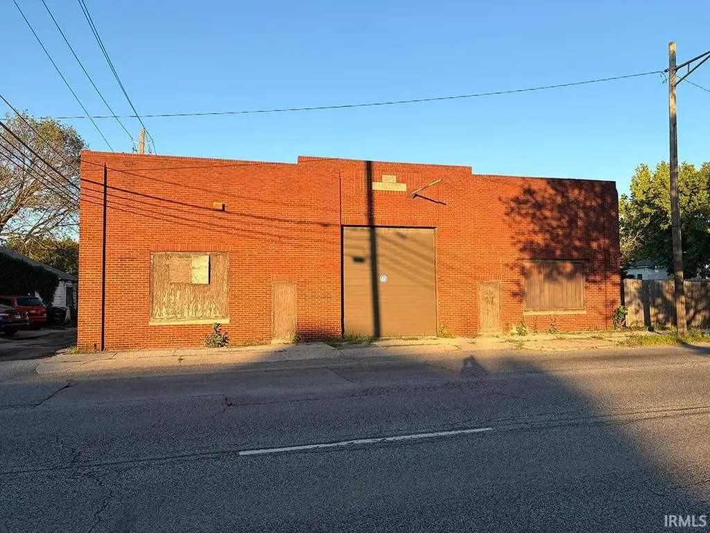 1915 S Clinton Street, Fort Wayne