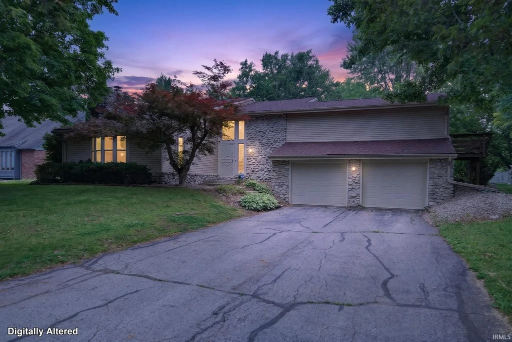 2803 E Locust Court, Kokomo