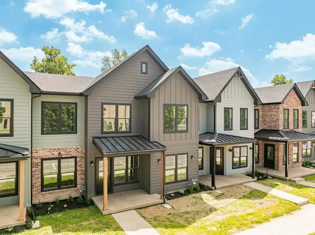 716 N Walnut Street, Muncie