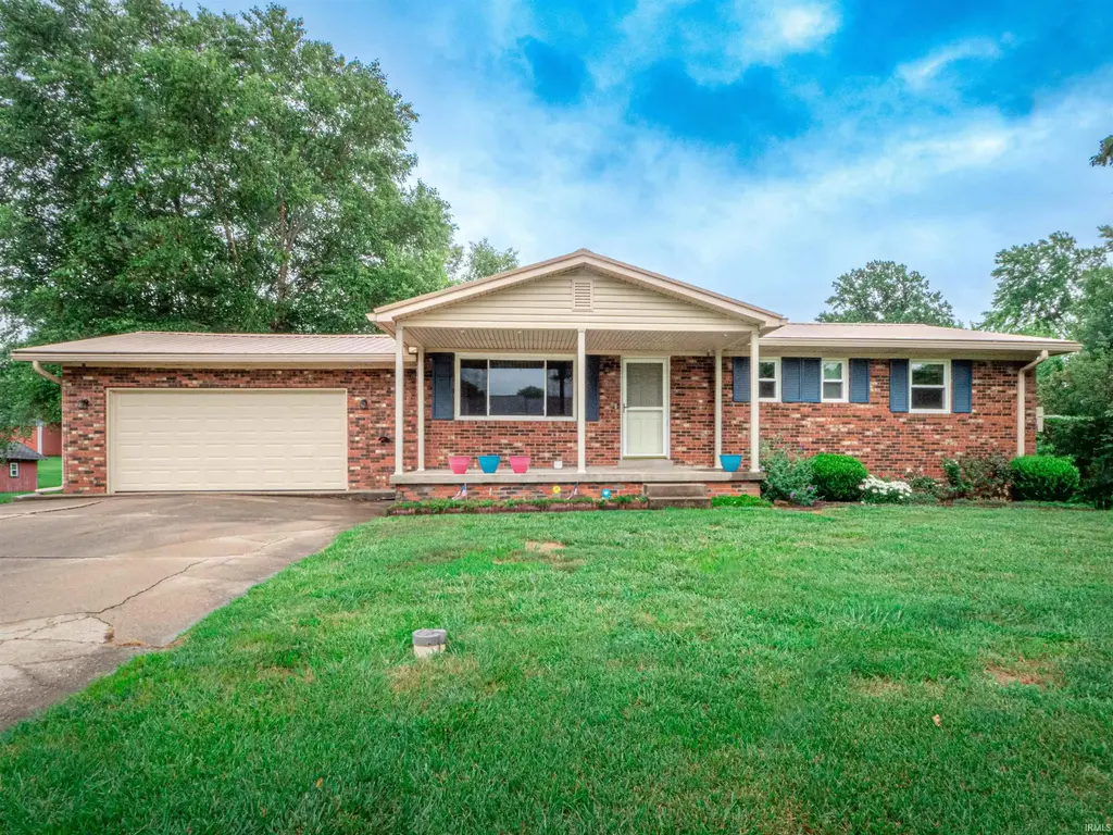 2577 Juanita Avenue, Wadesville