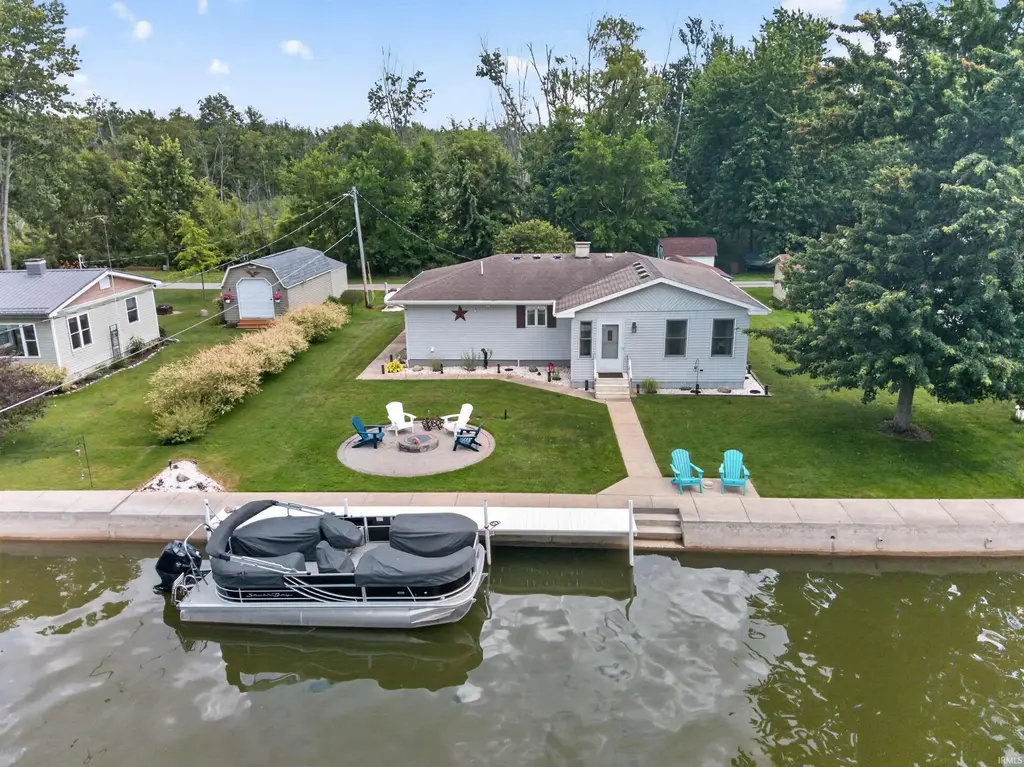 122 E Sunny Acres Drive, Rome City