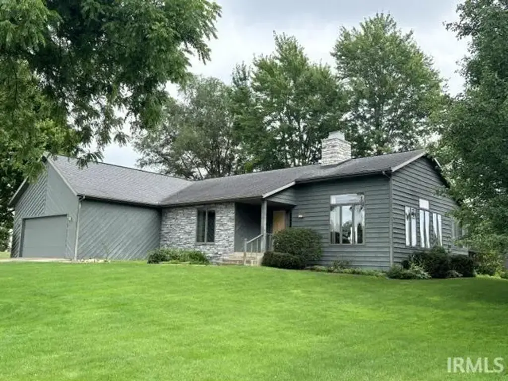 2634 E Muirfield Road, Winona Lake
