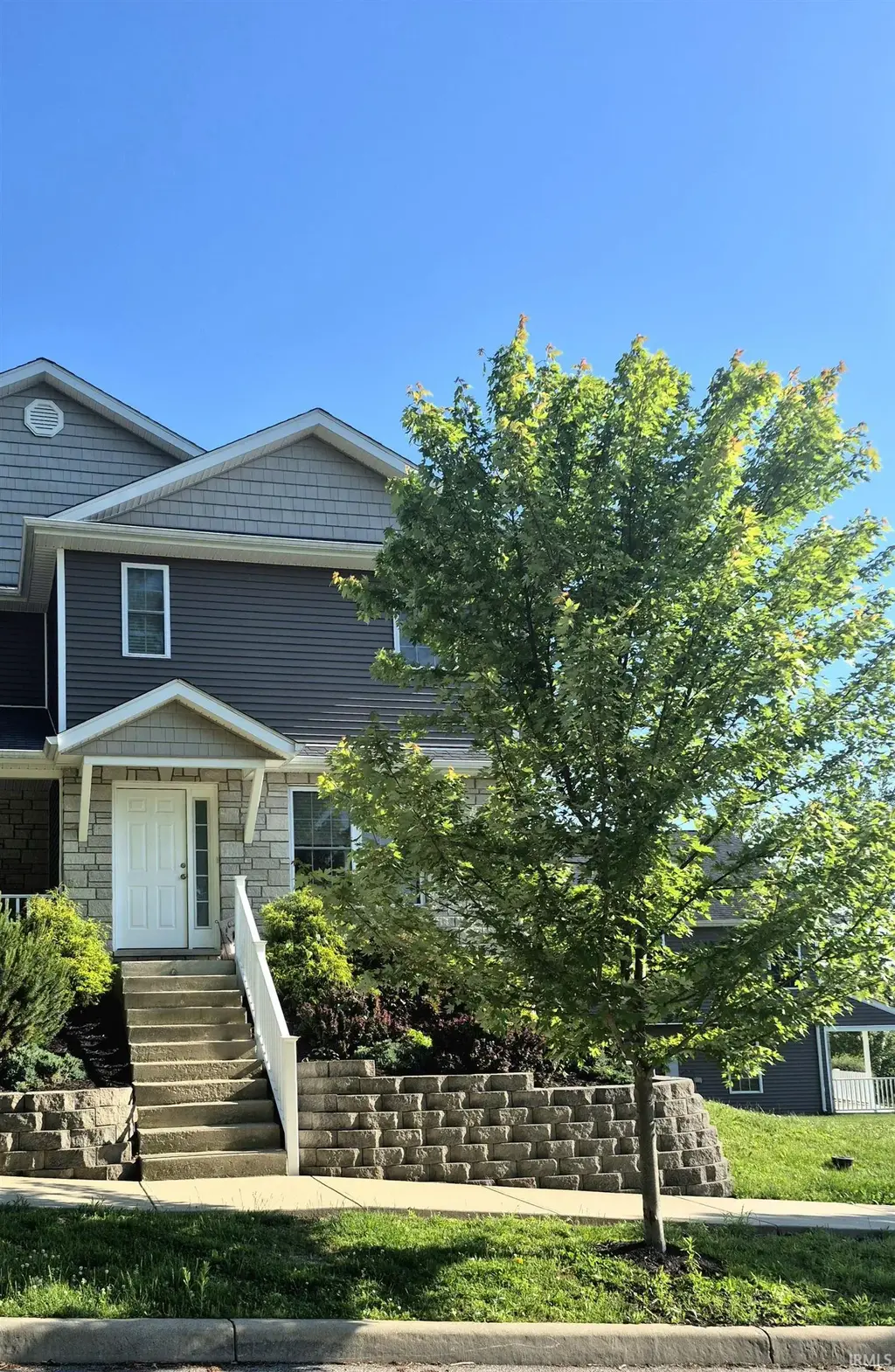 1771 W Victoria Lane, Bloomington