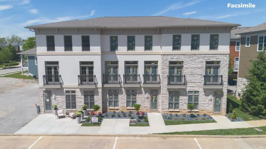 1568 S Piazza Drive, Bloomington
