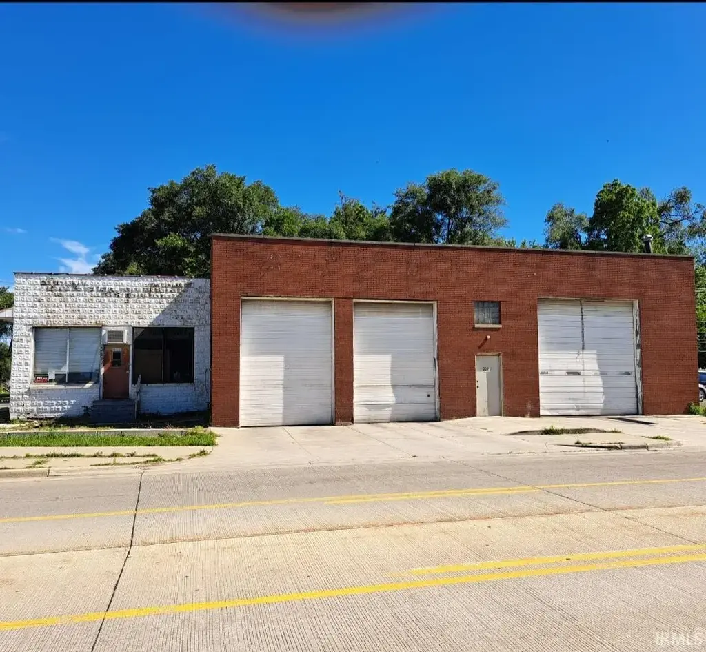 3217 W Western Avenue, South Bend