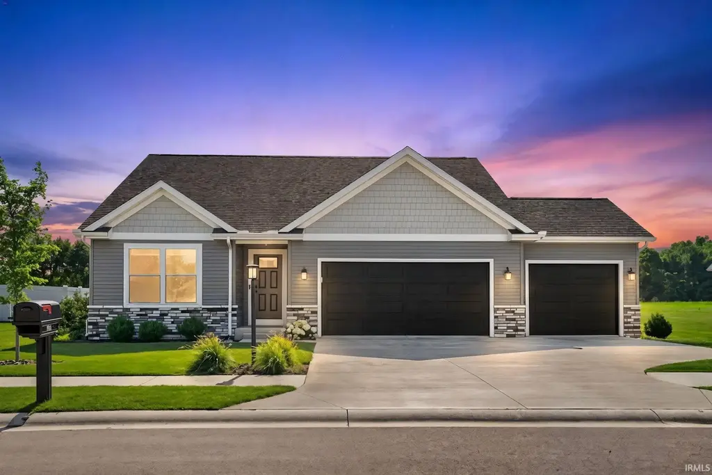 450 N Eastfield Circle, Milford