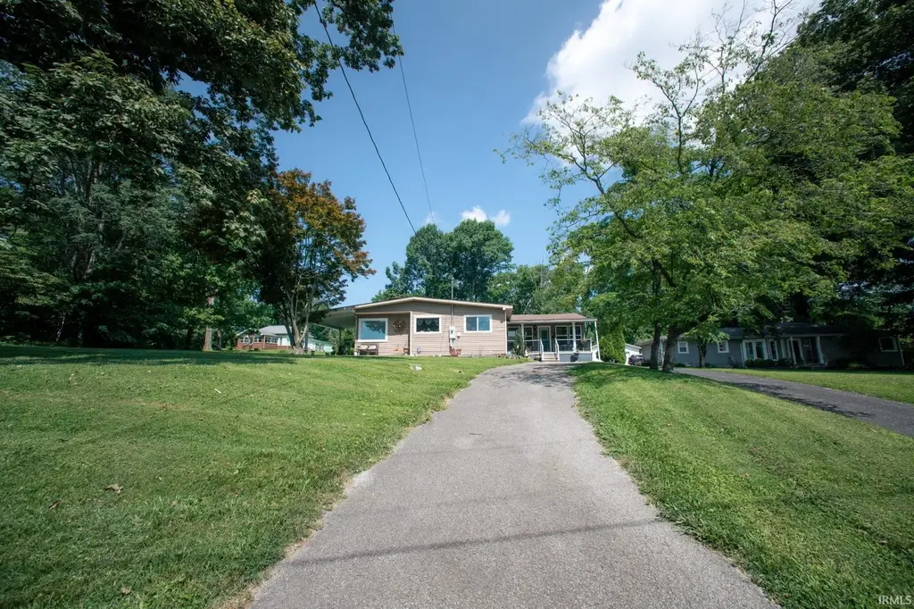 3804 N Old Bruceville Road, Vincennes