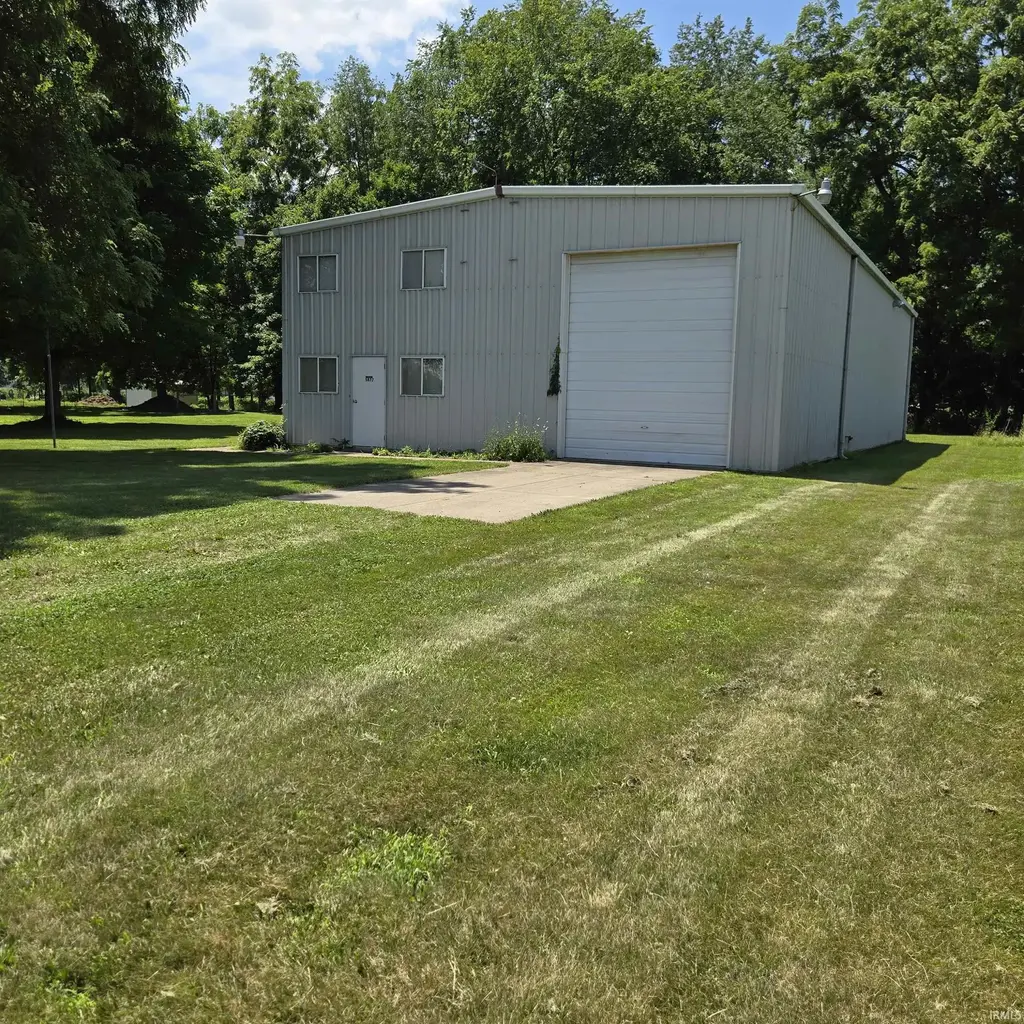 5877 Pine Road, Plymouth