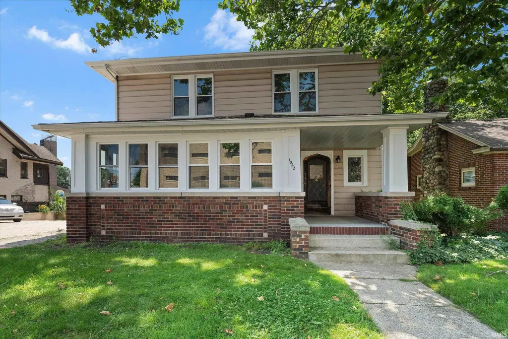 1022 E Colfax Avenue, South Bend