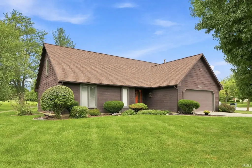 4926 Pasture Gate Place, Fort Wayne