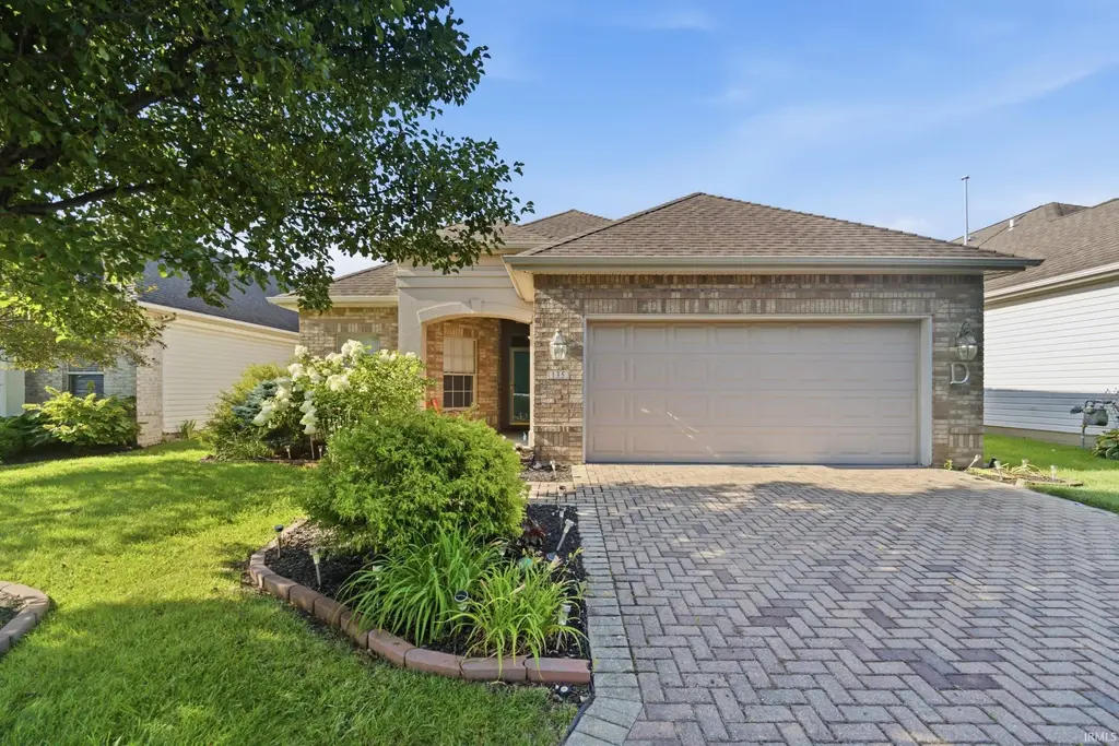 135 Hibiscus Drive, Lafayette