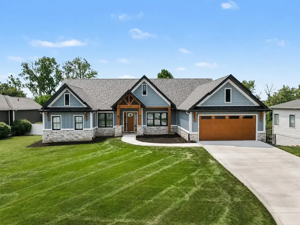 1107 Trossicks Trail, Mishawaka