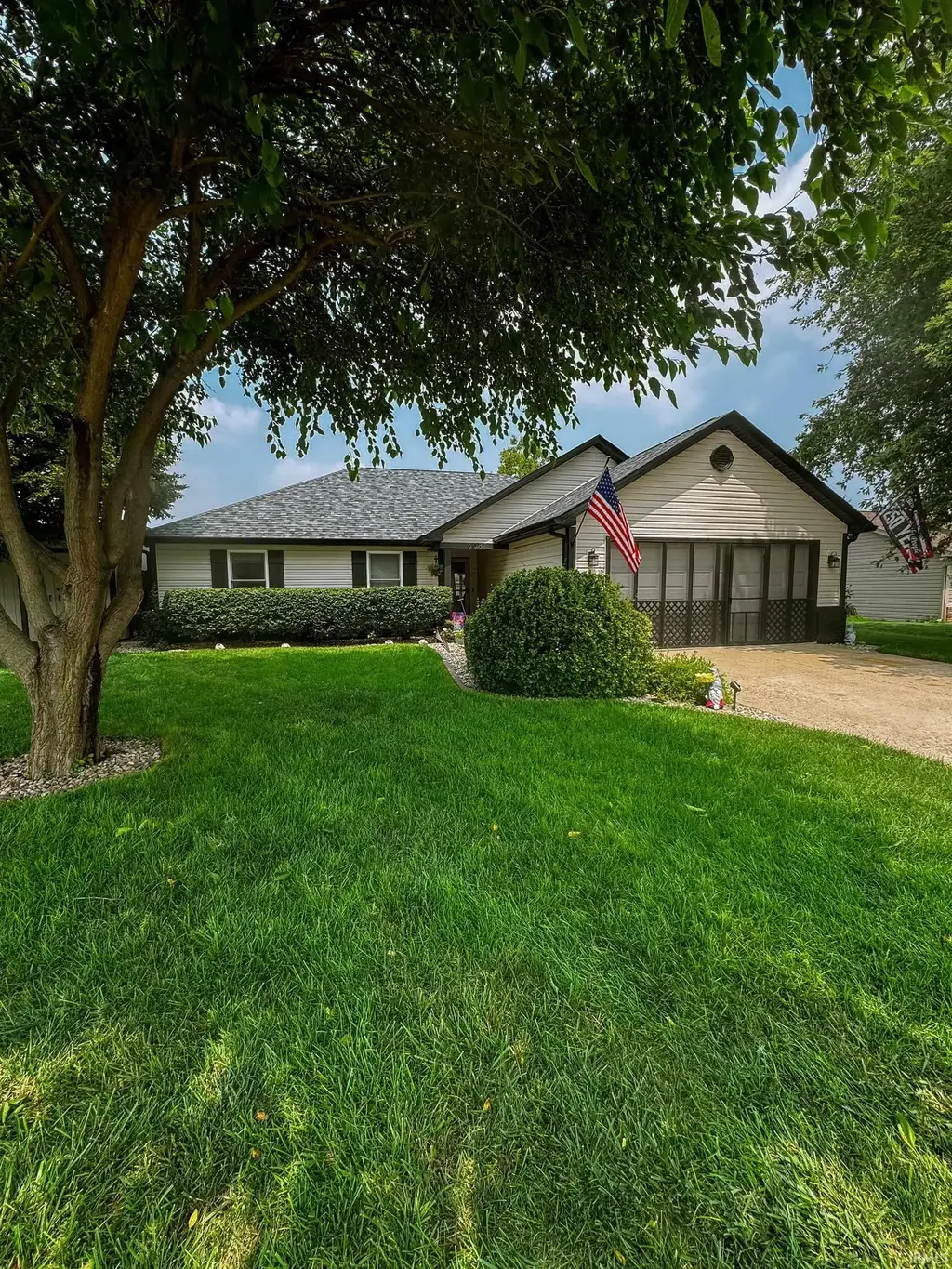 608 Paden Drive, Dayton