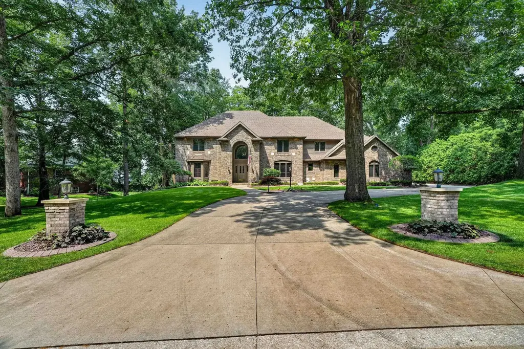 205 Greenfield Drive, Middlebury