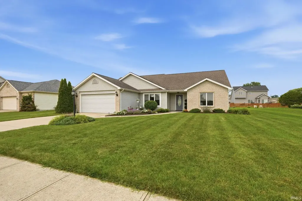 4462 Greenridge Way, New Haven
