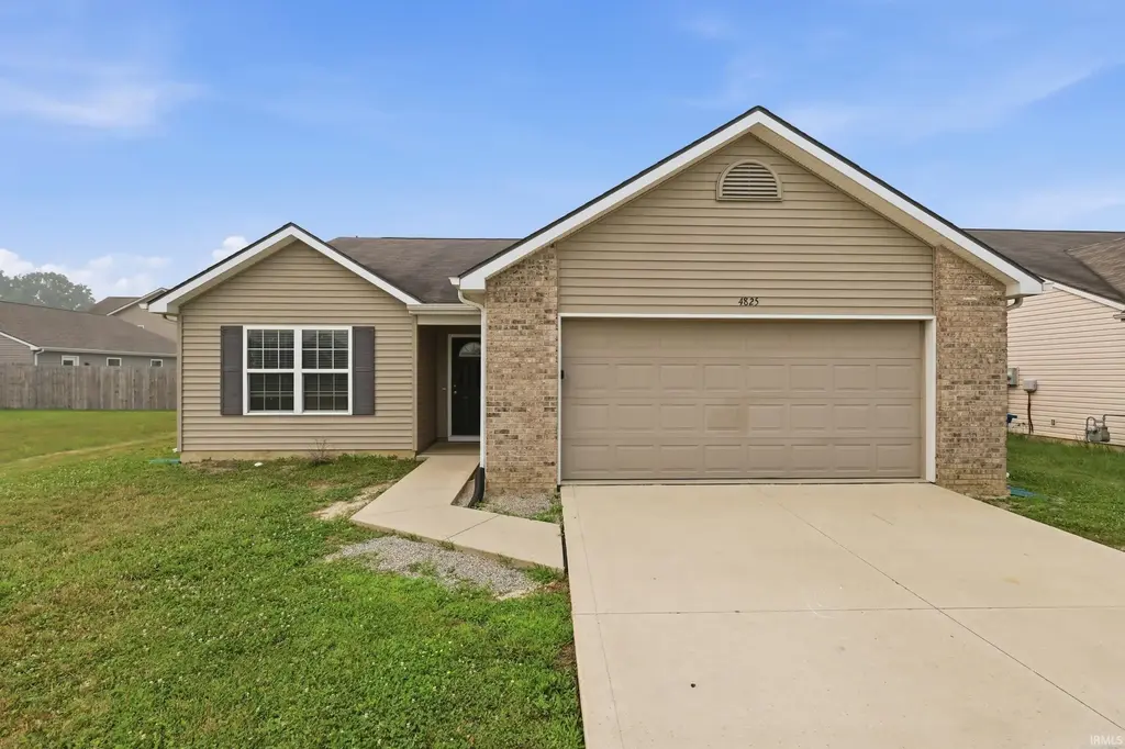 4825 Mount Sinyala Crossover, Fort Wayne