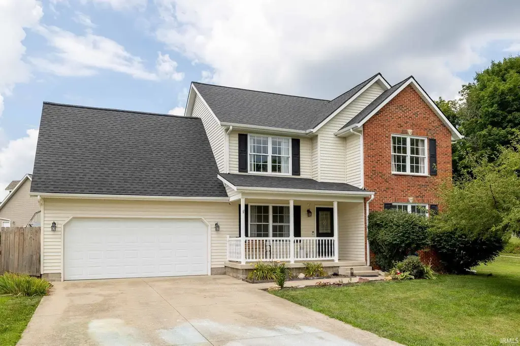 7102 W Pinnacle Drive, Bloomington