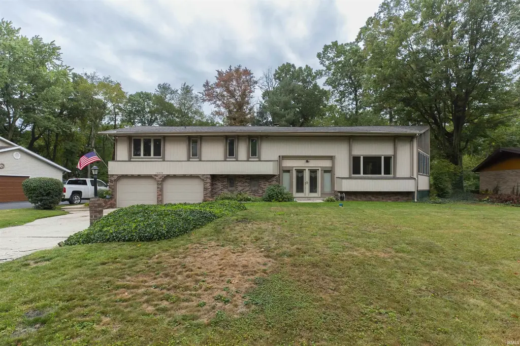 16830 Londonberry Lane, South Bend