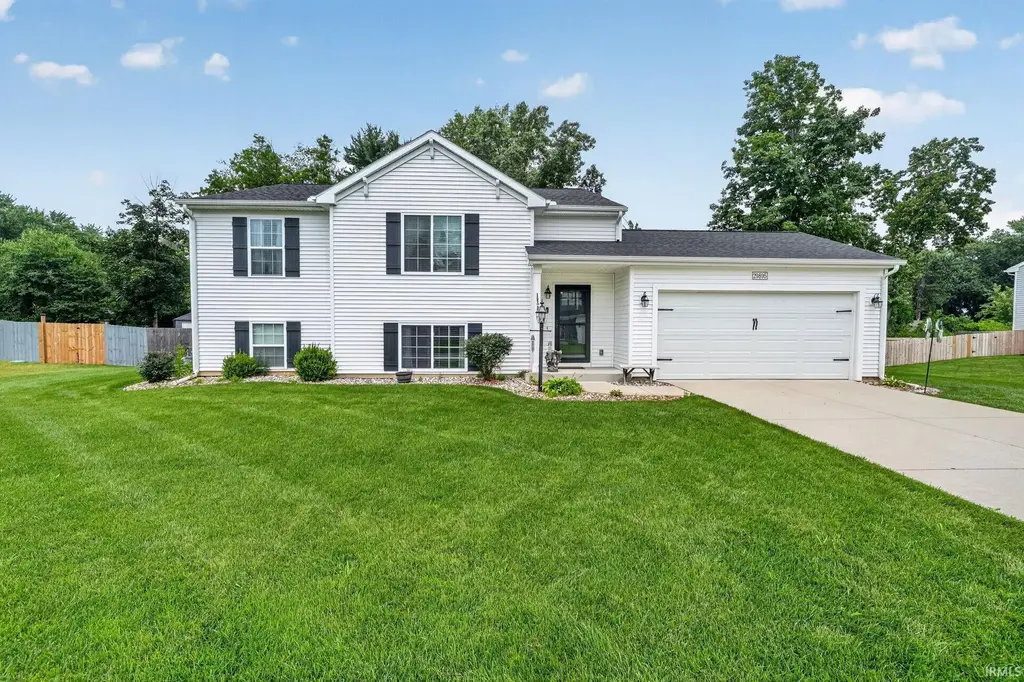 29895 Dallas Drive, Elkhart