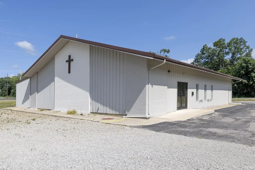 11020 County Road 4, Middlebury