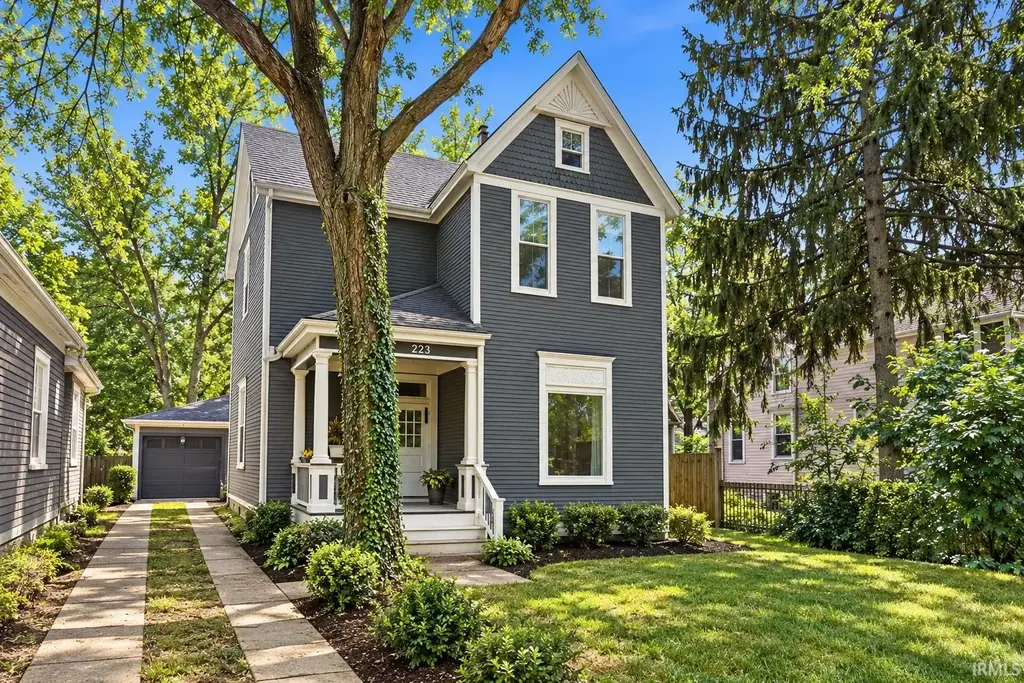 223 W Woodland Avenue, Fort Wayne