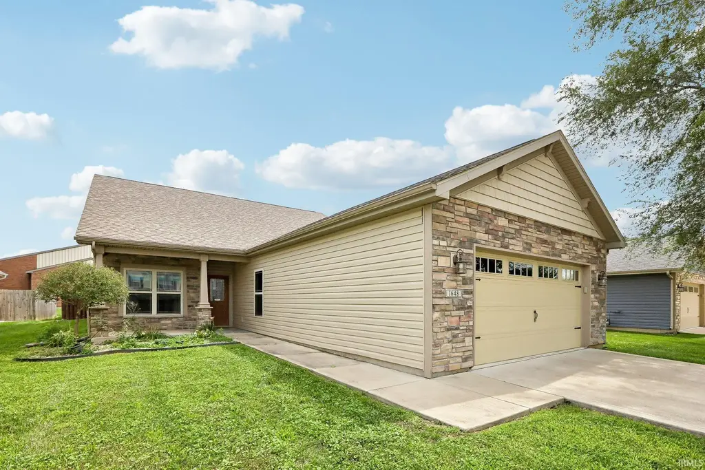 1648 Wynterbrooke, Kokomo