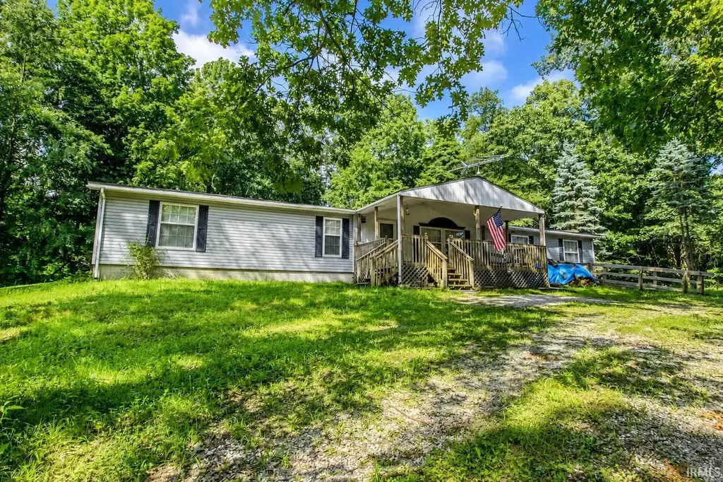 11600 E 150 S, Culver