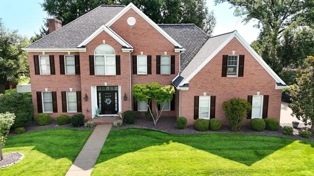 4266 Windhill Lane, Newburgh