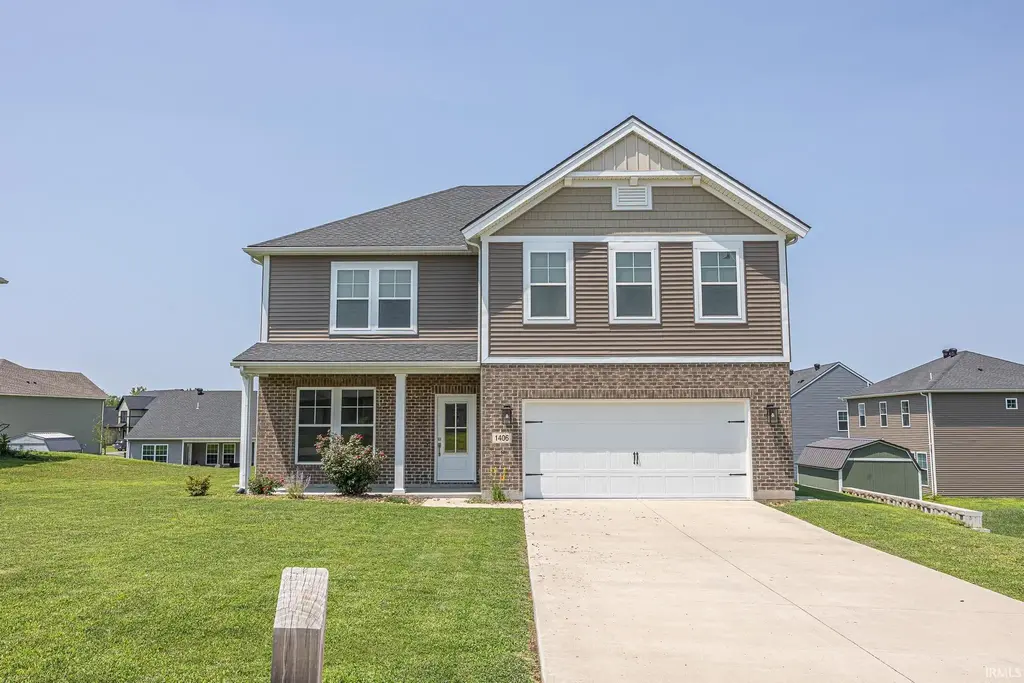 1406 N Hunters Crossing Pass, Huntingburg