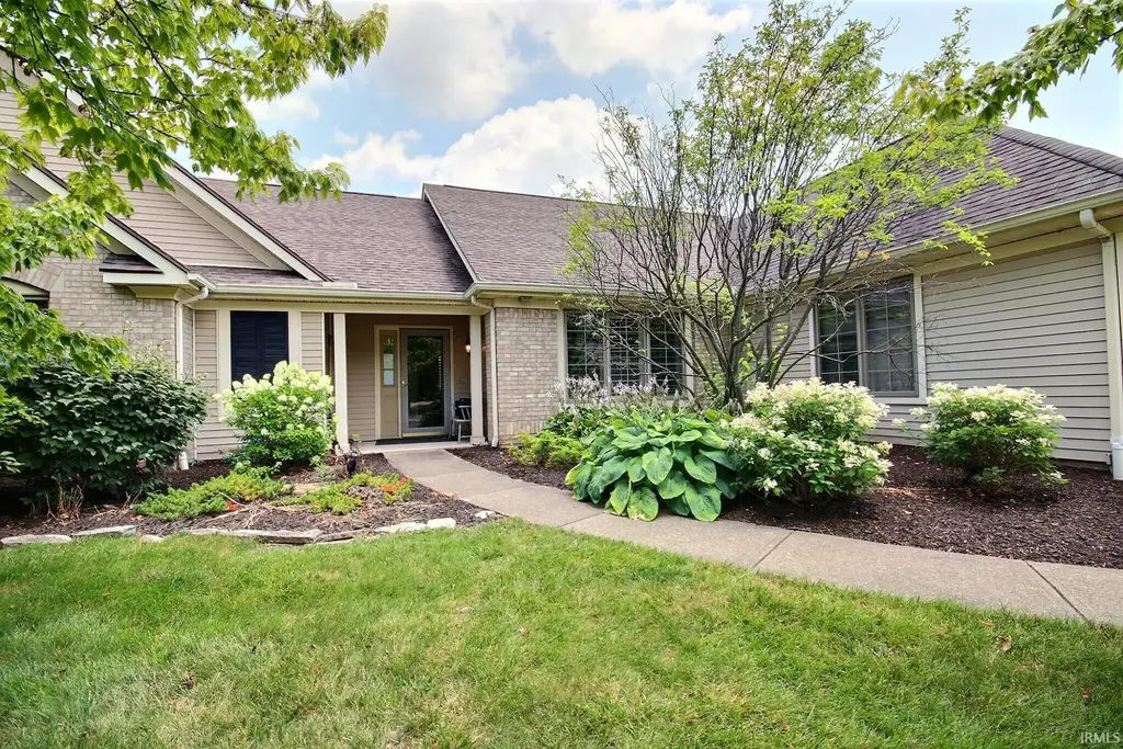 2933 Cunningham Drive, Fort Wayne