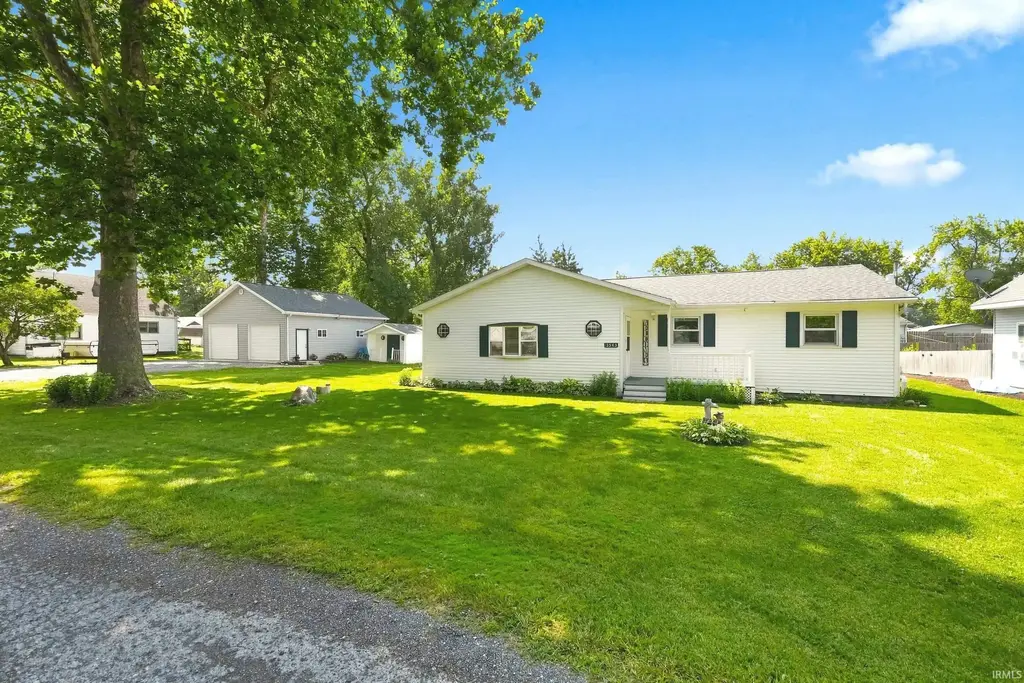 3543 W Maple Dr-57 Road, Columbia City