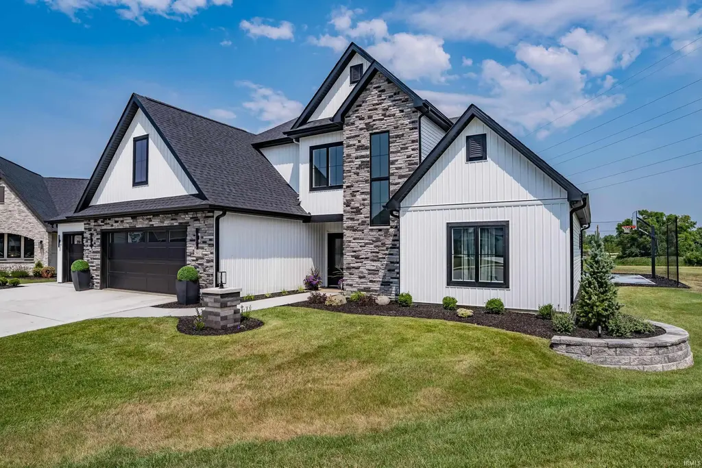 503 Grantham Passage, Fort Wayne