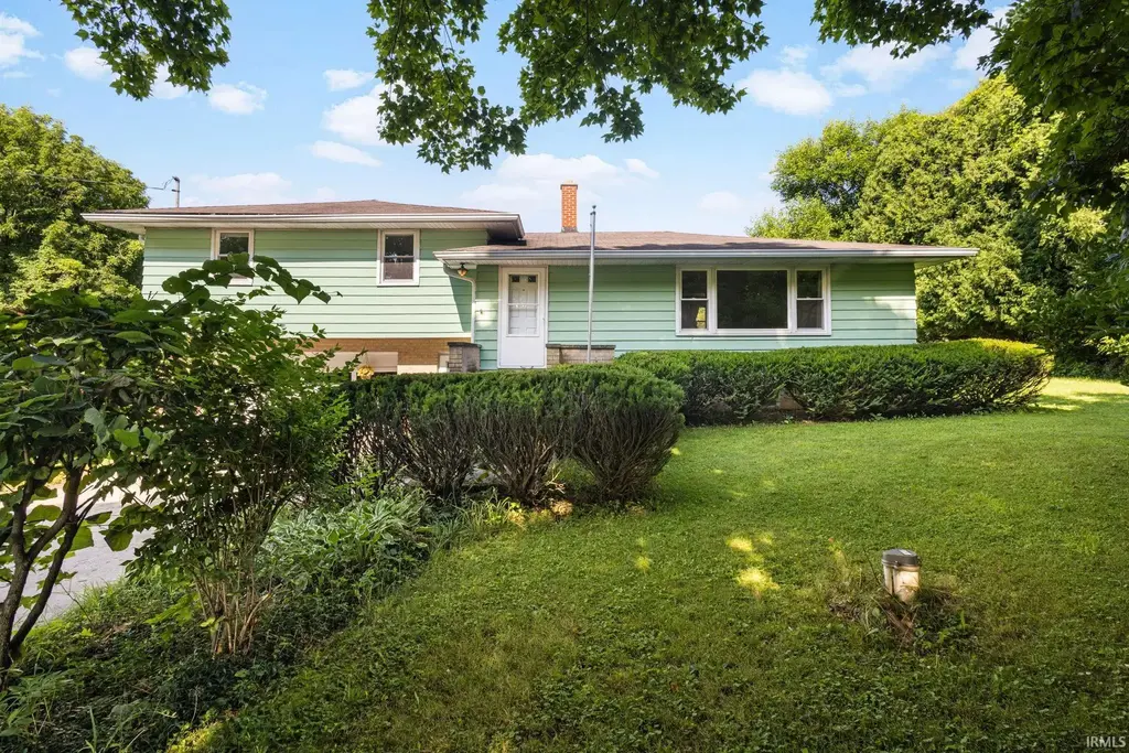 61231 County Road 21, Goshen