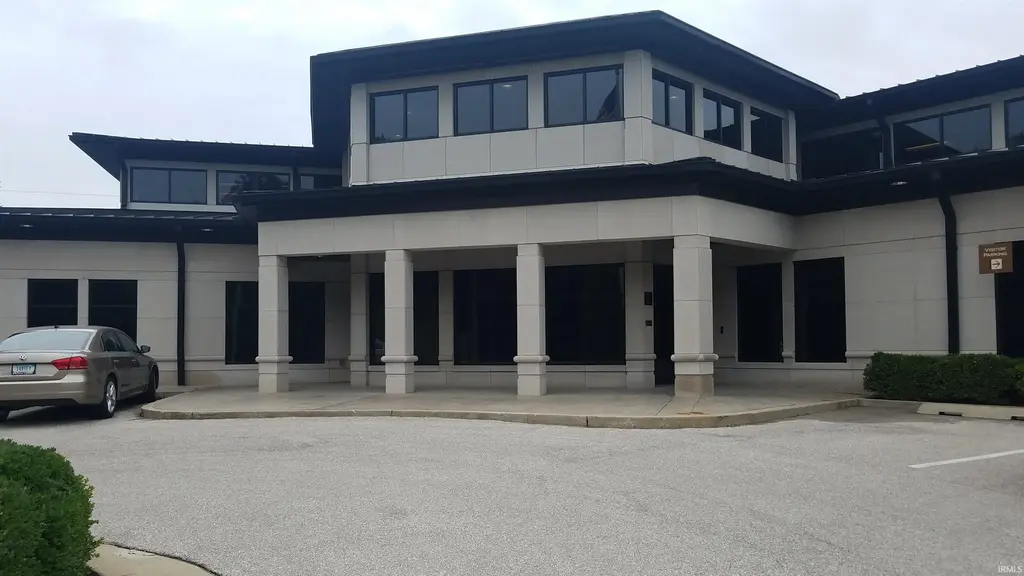 1600 W Bloomfield Road, Bloomington