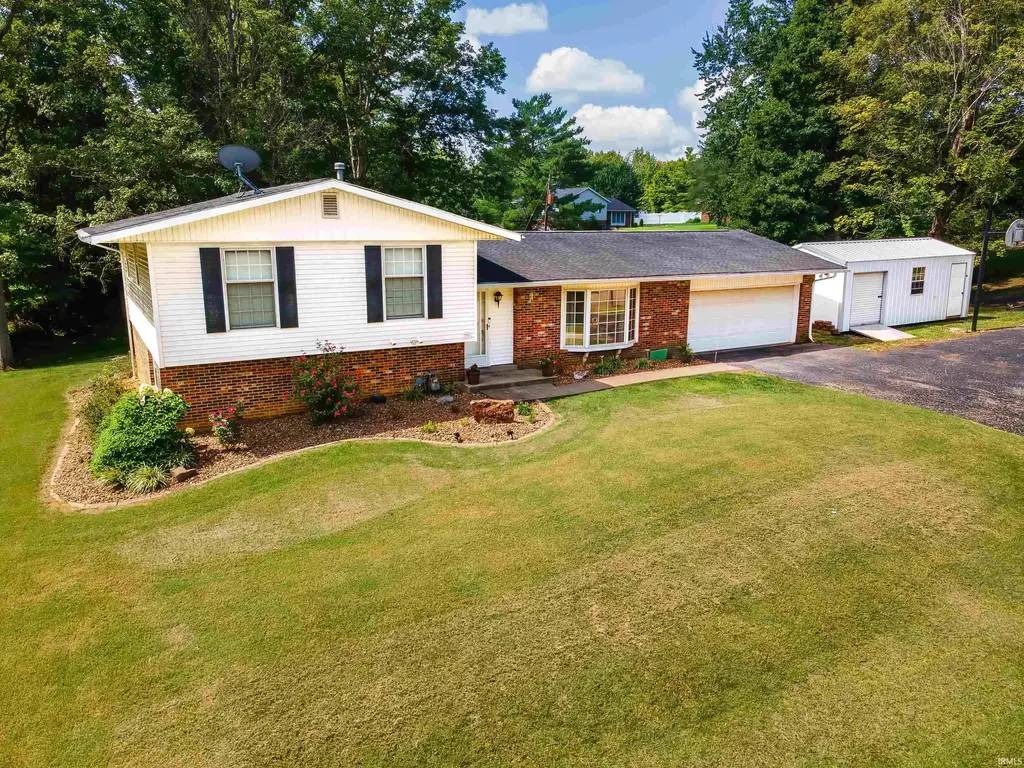 11911 Carol Heights Lane, Evansville