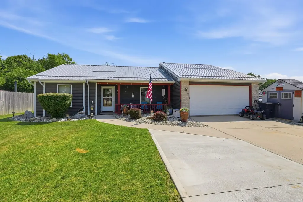 207 Vice Boulevard, Avilla