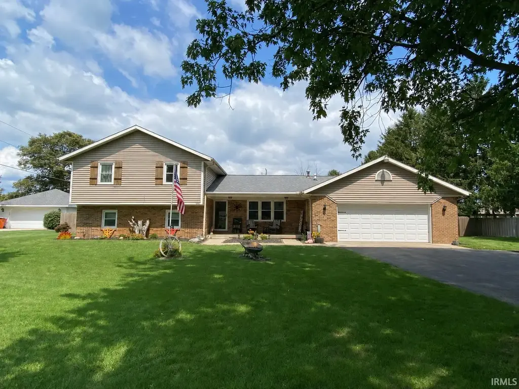 102 Candy Lane, Sharpsville