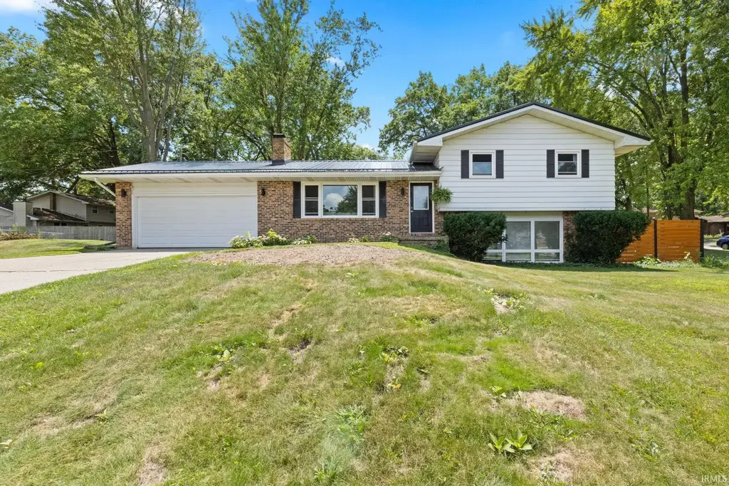 23674 Broadway Boulevard, Elkhart